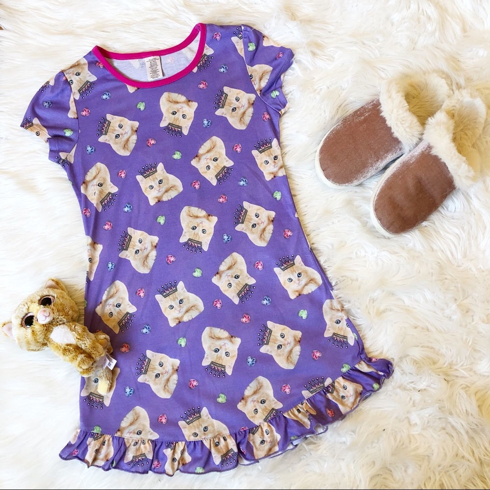 Like new girls’ nightgown, sz 7/8